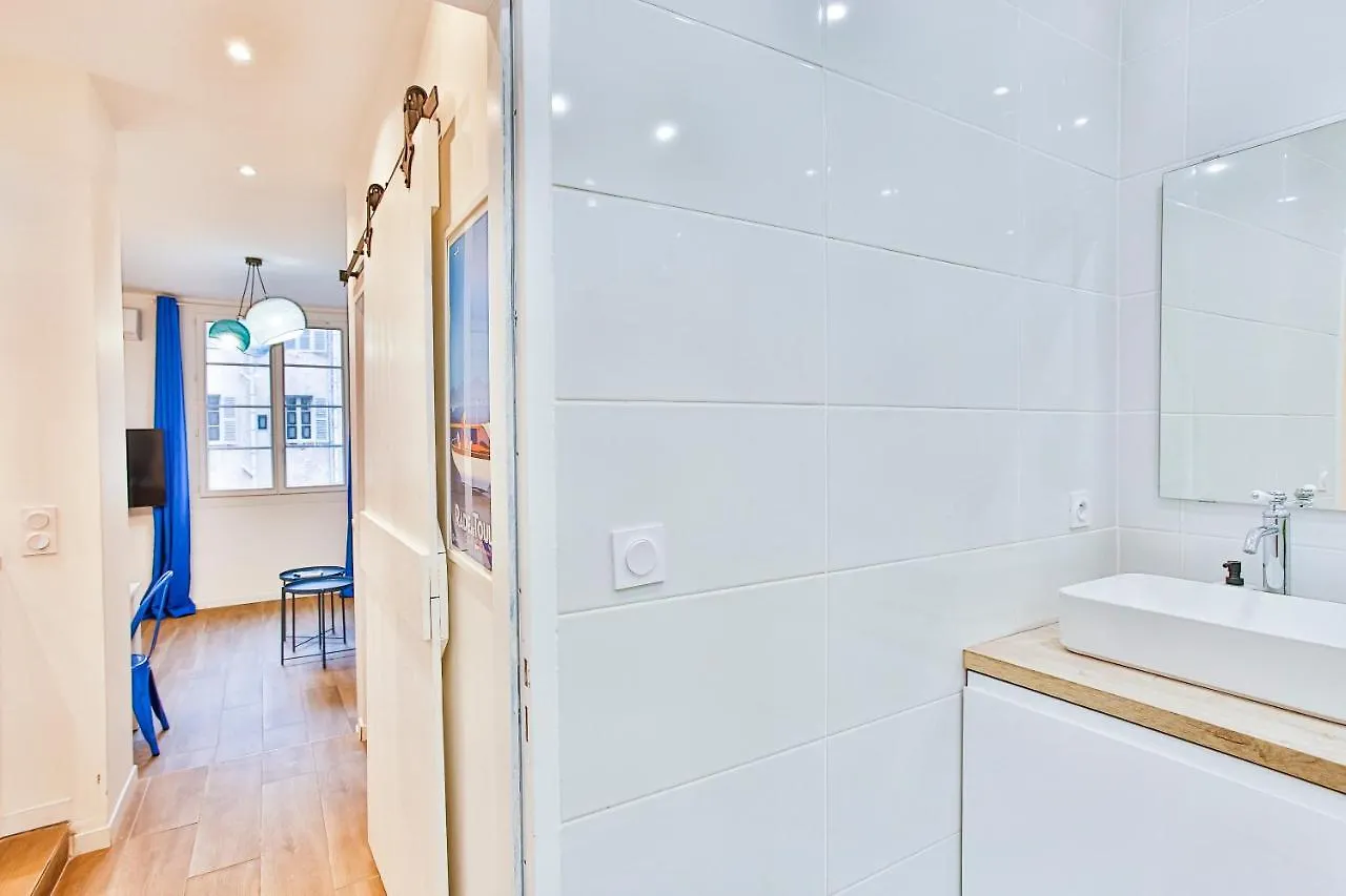 La Cle Studio Clim, Wifi, Gare Et Port A Toulon Apartment France
