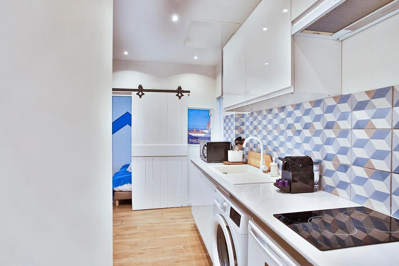 La Cle Studio Clim, Wifi, Gare Et Port A Toulon Apartment